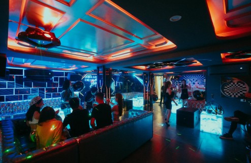 CHÍNH CHỦ CẦN SANG NHƯỢNG QUÁN Lounge