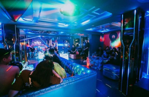 CHÍNH CHỦ CẦN SANG NHƯỢNG QUÁN Lounge