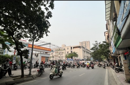 HIẾM! Nhà 2 mặt phố Nguyễn Công Hoan 52m ô tô đỗ KD đỉnh giá 24.5 tỷ