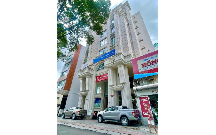 Bán tòa Building mặt tiền Trần Hưng Đạo - Q1 (18x20) - Hầm 9 tầng - Cách chợ Bến Thành 1km. Giá 210 tỷ