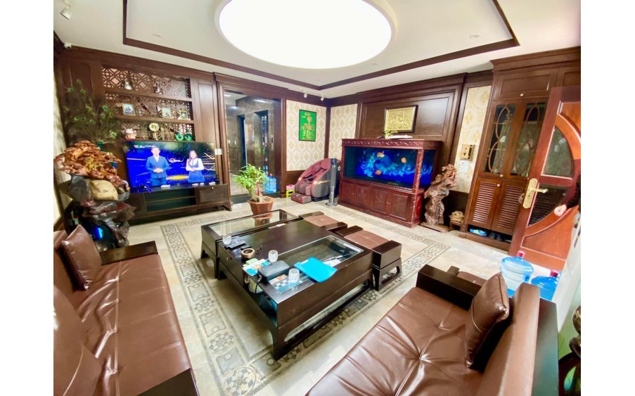 Biệt Thự Siêu Cao Cấp, Phố Vip Tân Mai, 130m x 6T, Mt 6m. Giá 27.5 tỷ.