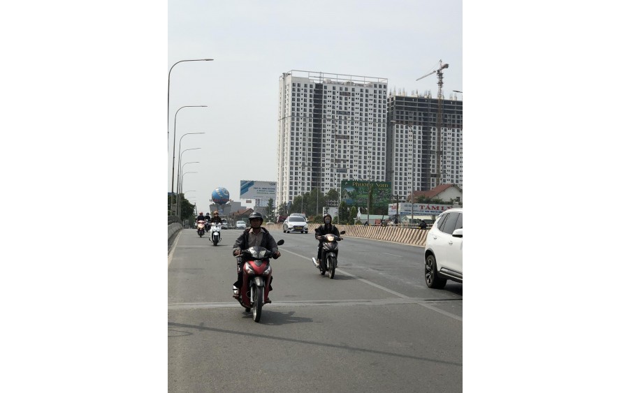 Ngay Cổng Chào BD - BV Quốc Tế Hạnh Phúc - Chung Cư RiVerSide -  6,2T