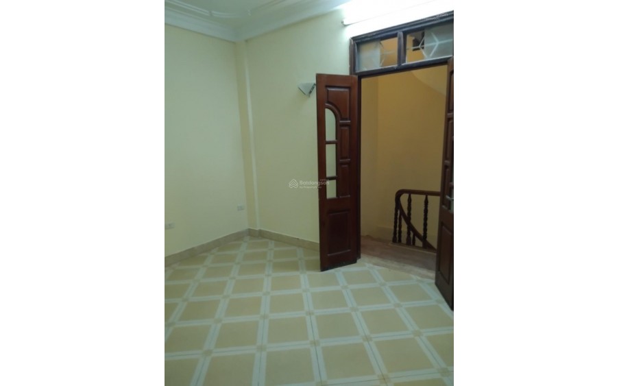 Cho thuê nhà ngõ ô tô Nguyễn Ngọc nại - 5 tầng - 35m - 14 triệu LH 0934688687