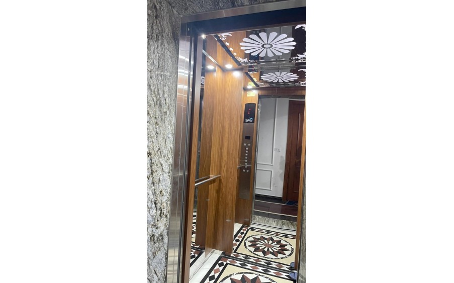 ⭐CỰC HIẾM-Mặt Phố Trần Vỹ,Cầu Giấy 50m2/ 7Tầng/ MT 5m chỉ 27.5 Tỷ, View Hồ  ⭐