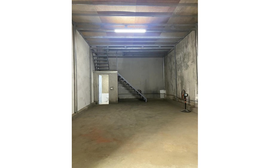 Chính chủ cần cho thuê nhà mặt ngõ oto Trần Quang Diệu-Đống Đa 45m2 x 2 tầng , giá 11tr / tháng -0936397767