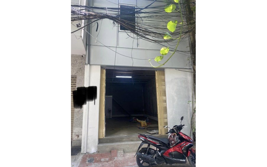 Chính chủ cần cho thuê nhà mặt ngõ oto Trần Quang Diệu-Đống Đa 45m2 x 2 tầng , giá 11tr / tháng -0936397767