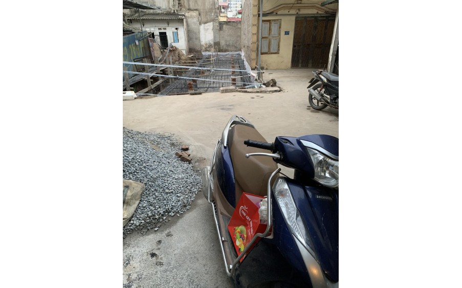 BÁN NHÀ THỊ TRẤN TRÂU QUỲ 65m2, NGÕ Ô TÔ,4.6 TỶ, ĐANG CHO THUÊ 15tr 1 THÁNG