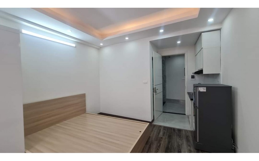 Nhà đẹp, phố VIP, dòng tiền 47m2x6 tầng, Chùa Láng, Đống Đa, CHỈ 9.7 tỷ