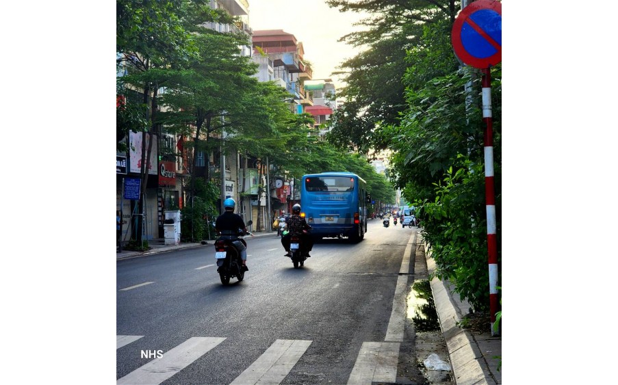 Bán Nhà Mặt Phố Khâm Thiên Quận Đống Đa. 336m Mặt Tiền 10m Nhỉnh 110 Tỷ. Cam Kết Ảnh Thật Mô Tả Chính Xác. Chủ Cần Bán Nhanh Lo Việc Nhà. 1910