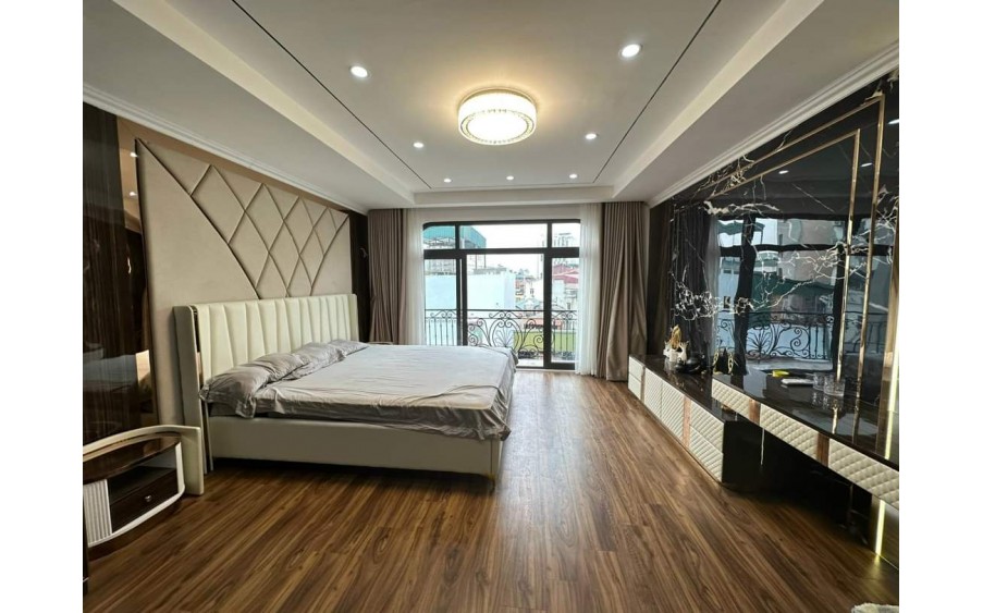 Nhỉnh 11 tỷ, Nhà Đẹp Phố Trường Chinh, ô tô, Thang máy, 48m x 7T, Mt 4.6m.