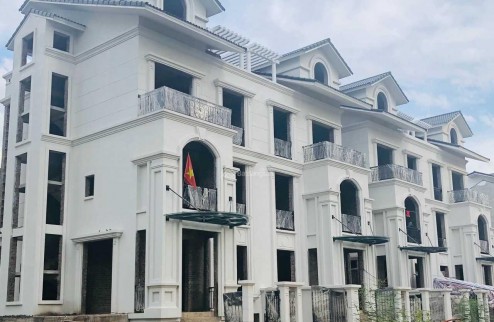 Chính chủ cần bán gấp biệt thự khu VIP mặt đường Võ Chí Công gần Hồ Tây giá chỉ 170tr/m2 rẻ nhất khu vực
