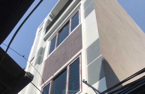 Bán nhà 32m2 x 5 tầng, sổ đỏ, tại phố La Nội, phường Dương Nội, Hà Đông. Cách siêu thị Aeon 300m