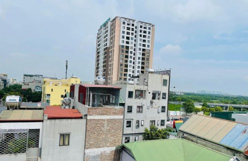 Rẻ nhất khu vực Đàm Quang Trung,Long Biên- lô góc-ô tô-thang máy-FULL nội thất- 40m-chỉ 6.2 tỷ