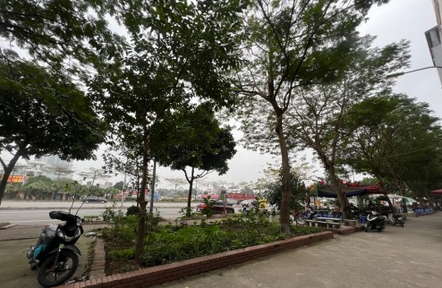Nhà mặt phố Lý Sơn, Long Biên, đoạn đẹp nhất KD hàng quán đông 40m, mặt: 4.3m, 8 tỷ 3