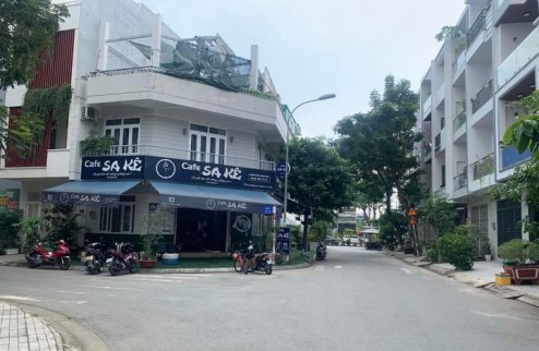 Bán nhà cạnh Lotteria Quạn 7, Trần Xuân Soạn 70m2 3PN 20m ra mặt tiền