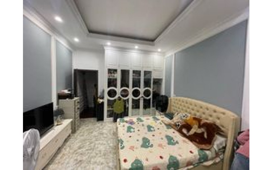 BÁN PHỐ QUỐC TỬ GIÁM, ĐỐNG ĐA, 38M2, NHỈNH 6 TỶ, LÔ GÓC, Ô TÔ ĐỖ CỬA, KINH DOANH, 0984102521