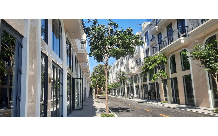 Nhà phố thương mại liền kề Sen Vàng Town - vị trí lý tưởng để ở và đầu tư