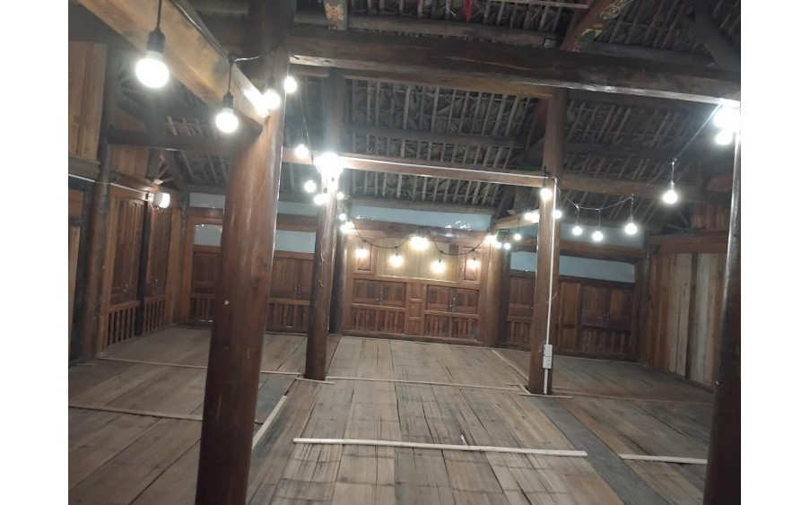 Cho thuê nhà sàn gỗ 3 gian tại ngõ oto Khuất Duy Tiến, 93m2, 17 triệu/tháng, kinh doanh đỉnh 0934688687
