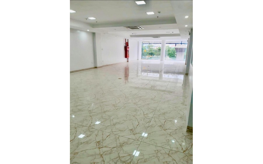 ⭐ SIÊU VIP- Mặt Phố Hoàng Cầu (View Hồ) 210m2/ 11 Tầng (2 hầm), MT 7m chỉ 125 Tỷ⭐