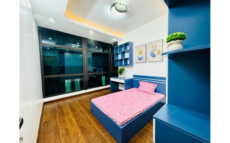Siêu phẩm ngõ thông kinh doanh Đê La Thành Đống Đa 22m2 4T 3.5MT giá chào 3 tỷ Phải thật nhanh