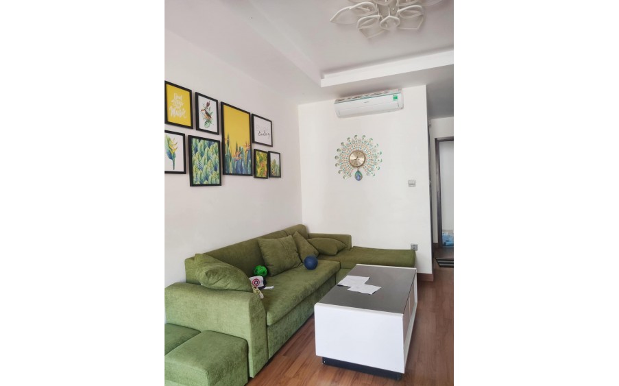 Cho thuê căn hộ 2 phòng ngủ chung cư Home City- Nguyễn Chánh giá 13tr