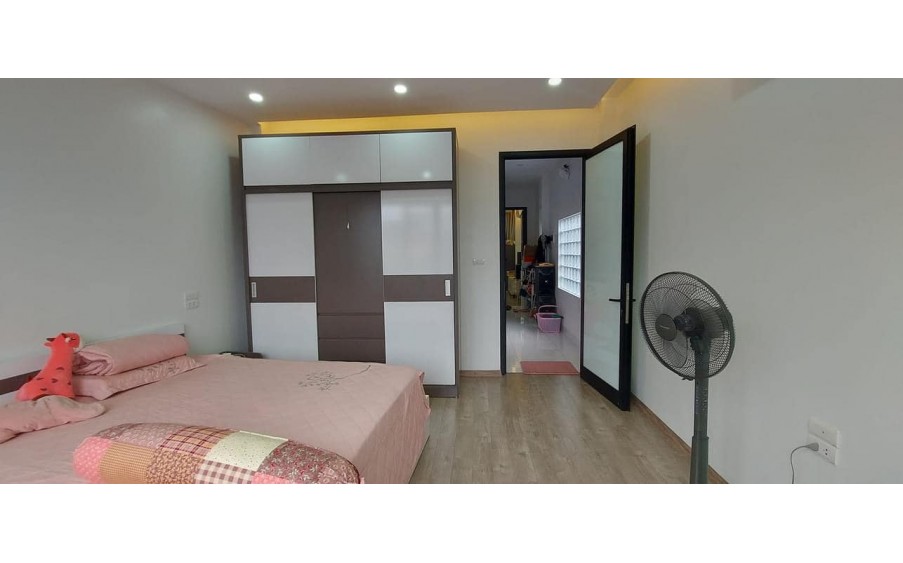 CẦN BÁN NHÀ : THÔNG PHONG 56M 6T 4.2 MT 9.8 TỶ ĐỐNG ĐA HÓT