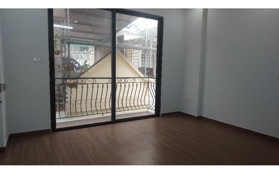 Nhà Bát Khối 45m2, 5 tầng, 2 mặt thoáng, ngõ thông, gần nhà văn hoá,trường mầm non