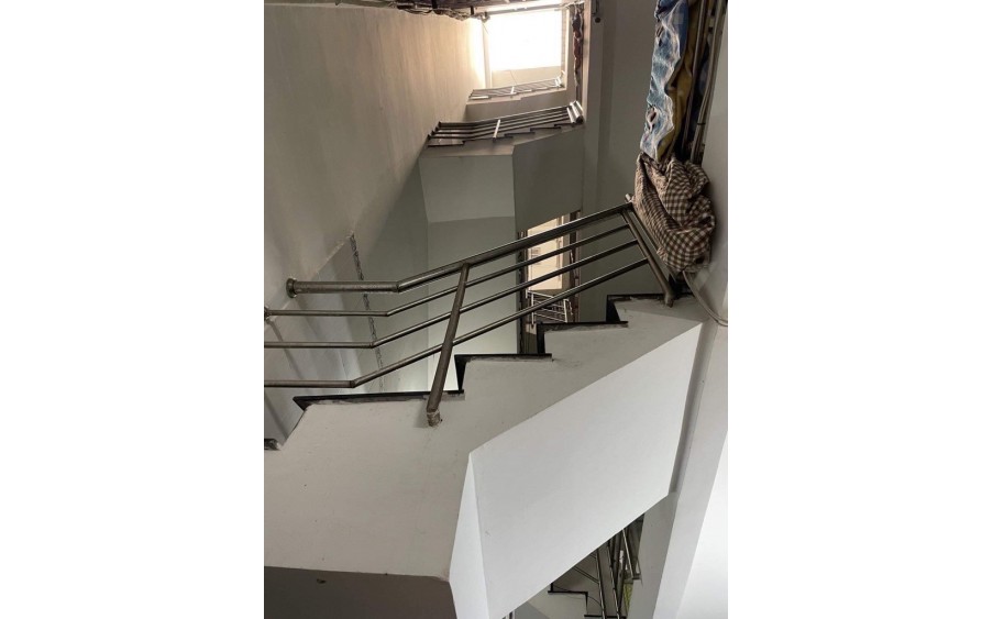 Bán nhà quận 10, đường Lý Thái Tổ, 4 tầng, 43m2, hẻm rộng thông, 6.99 tỷ