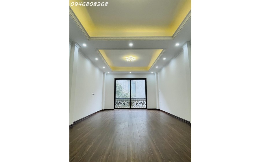 Bán nhà phố Thái Hà, quận Đống Đa, diện tích 60m2, ô tô vào nhà