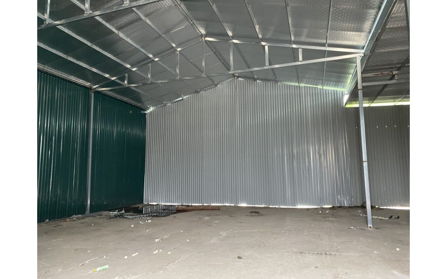 Cho thuê kho xưởng tại Yên Xá, Tân Triều, Hà Nội. Diện tích 220m , xưởng cao 6m xe container đỗ cửa giá 80k/m