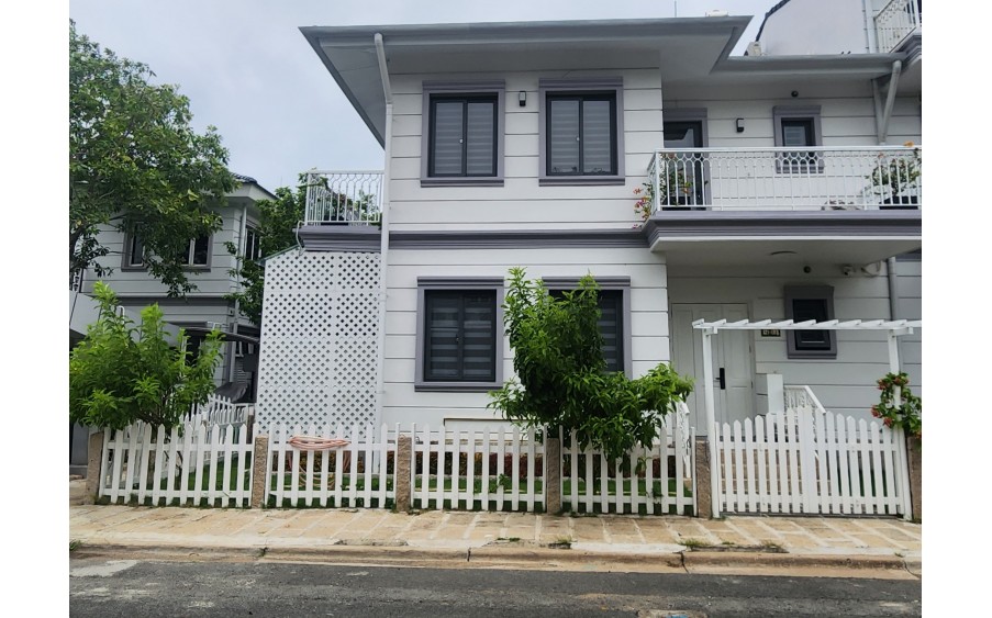 Tôi đang muốn bán 1 Biêt Thự -Khu Thủ Đức Garden Home .Gần Khu Van Phúc .