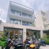 Nhà mới tại MT Cư xá Chu Văn An, Bình Thạnh, Ngang khủng 8.2m, 4 lầu, 5PN Master + 1 MB kinh doanh