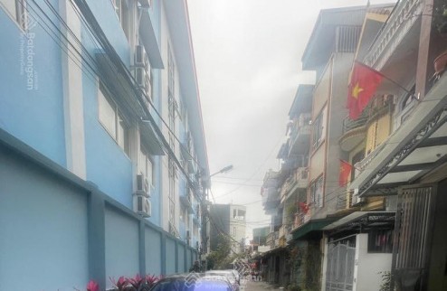Bán nhà gấp, ô tô đỗ cổng Vũ Xuân Thiều, sài Đồng, Long Biên