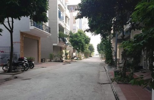 Bán nhà phân lô Văn Khê, Hà Đông. Dt 50m2 kinh doanh tốt