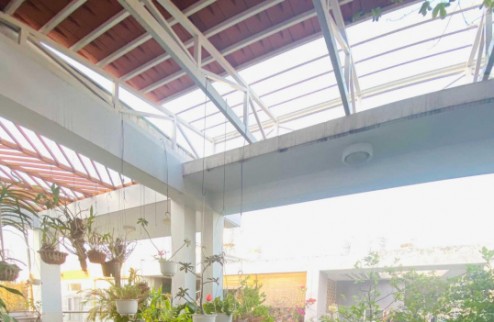Bán nhà mới cứng 5 tầng sát trường UEF đường Điện Biên Phủ 4.1x15m giá 11,5 tỷ