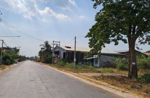Bán đất hai mặt tiền đường ĐT 821 và mặt tiền đường An Ninh Tây-gần KCN  An Ninh Tây- Lộc Giang