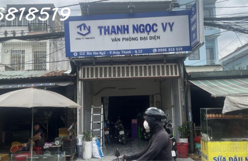 Chính chủ Cho thuê hoặc bán nhà mặc tiền 1 trệt 1 lầu ngay chợ gần ngã ba Đông quan, Quận 12