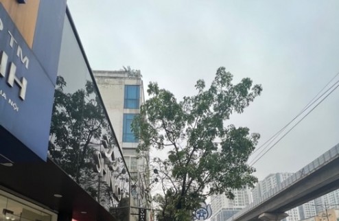 Siêu Phẩm Mặt phố Nguyễn Trãi Thanh Xuân 120 m nhà cũ bán đất vỉa hè 5 m kinh doanh  23 tỷ