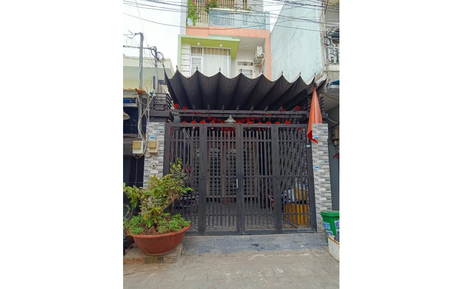 NHÀ MỚI ĐẸP - HẺM XE HƠI - 80M2 -3 TẦNG - CHỈ HƠN 4 TỶ