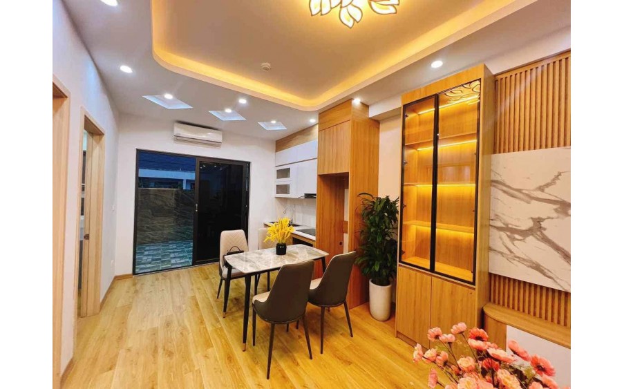 Bán gấp căn hộ chung cư Vip Thanh Hà , Hà Đông , 70m2, 2 ngủ , 2wc, full nội thất xịn