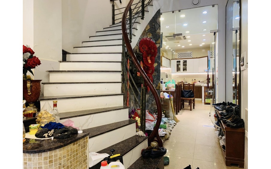 Bán nhà Ô tô tránh, kinh doanh, Hoàng Cầu, Đống Đa 58m 5 tầng MT 4m 17.8 tỷ