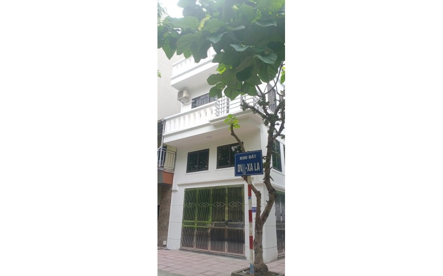 CC cần Bán nhà 4.5 tầng, 44/50m2, tk4, Lô góc 3 mặt thoáng, KĐT Xa La - Hà Đông.