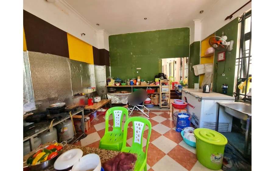 Mặt bằng đường Gò Cát, Quận 9 - DTSD 480m2 - giá thuê12tr/tháng, phù hợp làm quán ăn, quán cafe