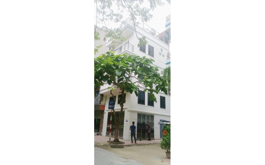 CC cần Bán nhà 4.5 tầng, 44/50m2, tk4, Lô góc 3 mặt thoáng, KĐT Xa La - Hà Đông.