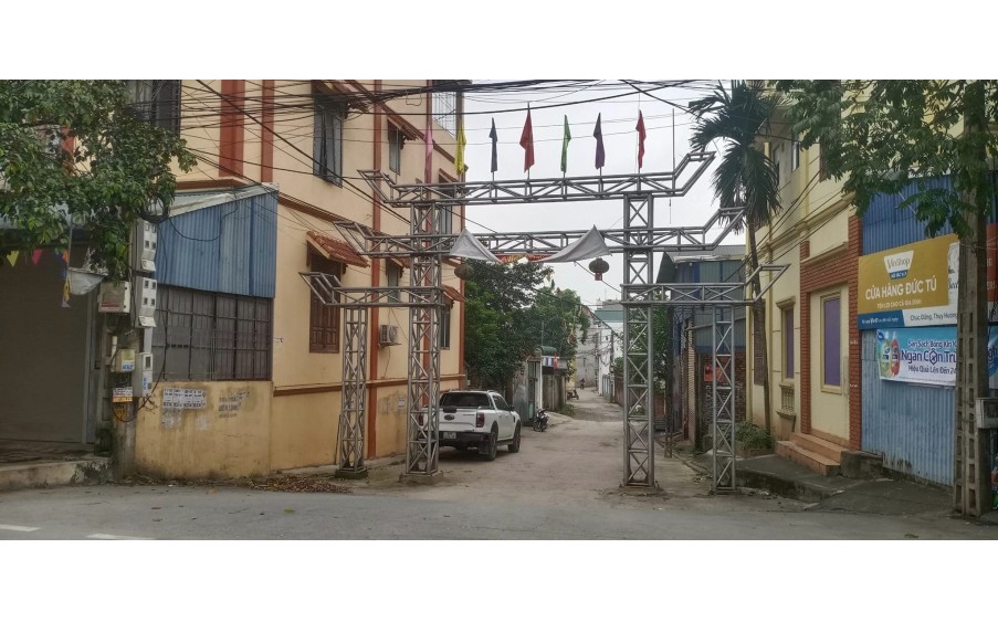 CC cần bán 76m2, 1.x tỷ,  lô góc, tk 6, Đất Chúc Đồng, Thụy Hương Chương Mỹ, HN.