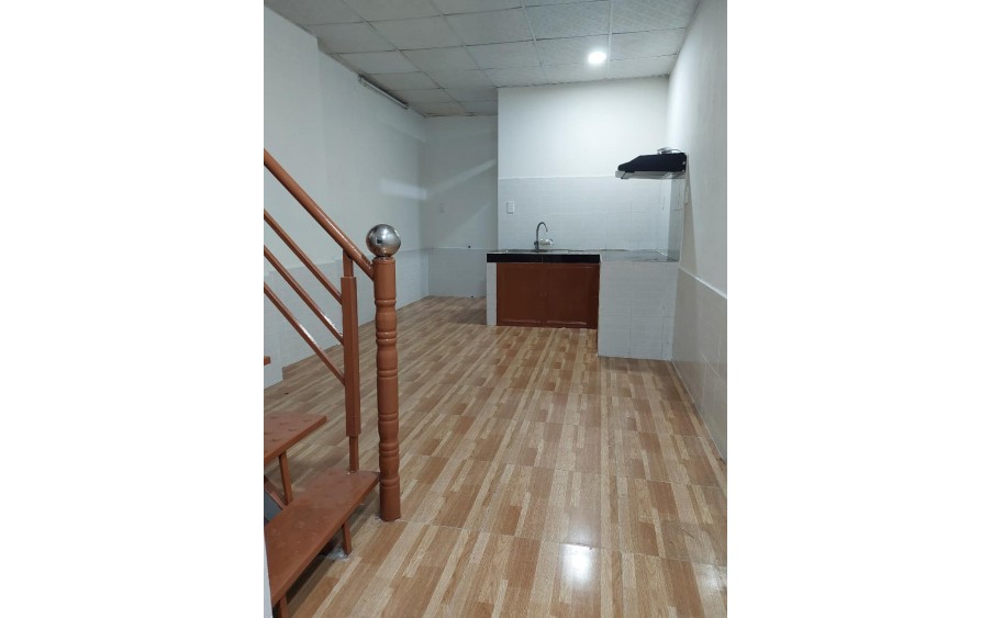 CHO THUÊ NGUYÊN CĂN XVNT - P21 BÌNH THẠNH - DTS 104M2 - HXH THÔNG ĐBP - CHỈ 13,5TR TL