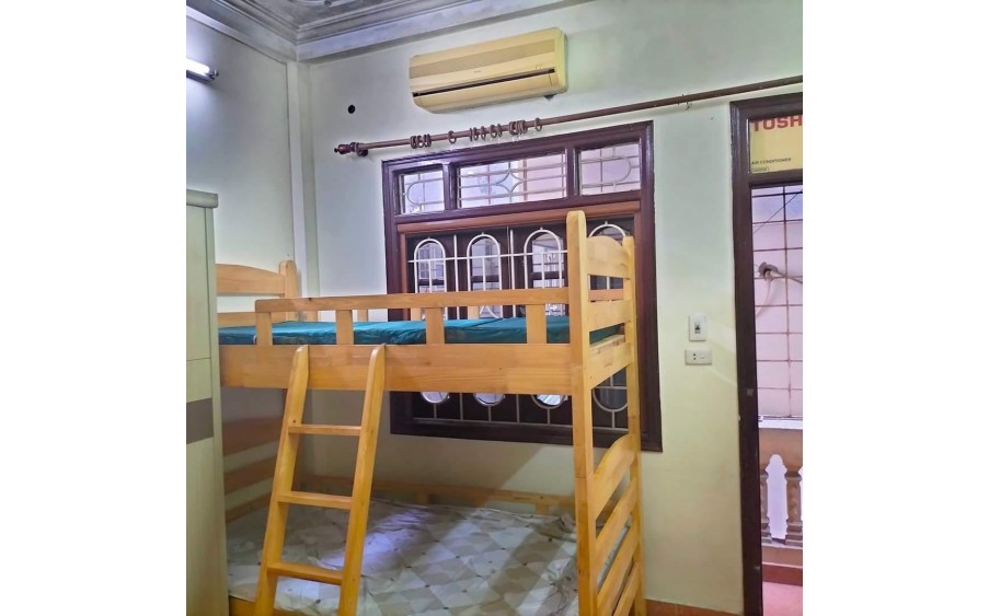 N.h.à Đẹp - Phố Cầu Giấy DT 52m - 4 Tầng - 11m MT -G.i.á Nhỉnh 6 Tỷ