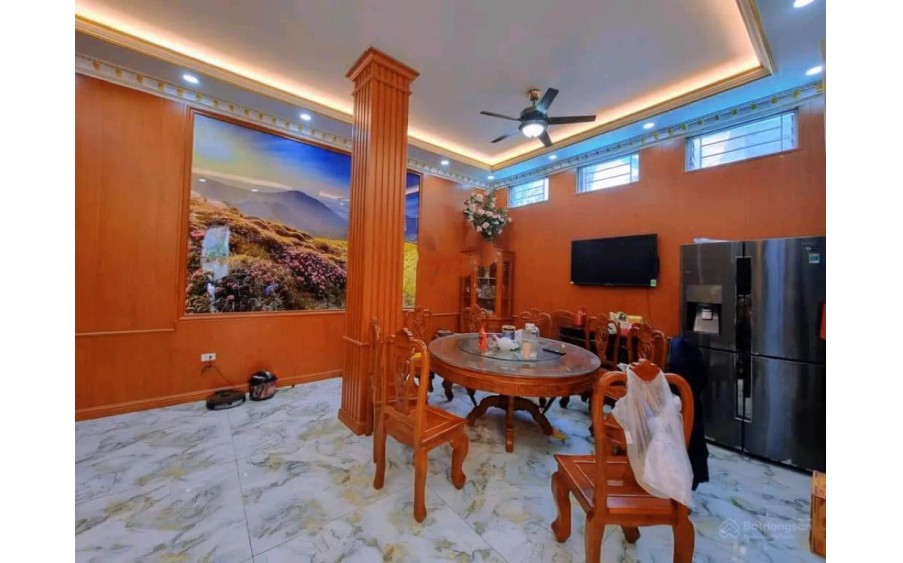 (GIÁ RẺ ) Bán biệt thự Hoa Bằng 255mx3T oto đỗ mặt tiền 16m ở sướng mua đầu tư giá chỉ 21.5 tỷ