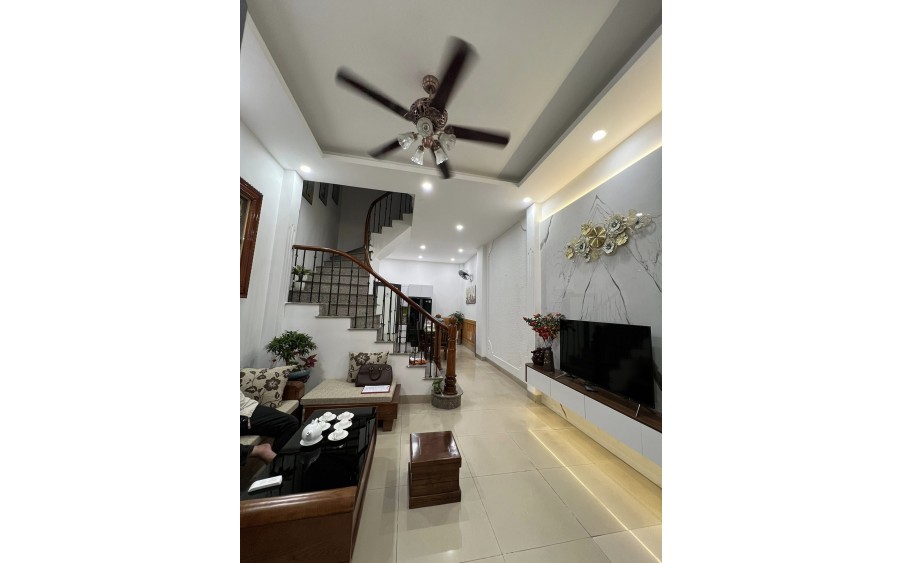 (MẶT NGÕ) Bán nhà mặt ngõ 21 Lê Văn Lương 40mx5T 6PN MT 4,5m ngõ thông KINH DOANH oto đỗ sát nhà 6 ty giảm sâu