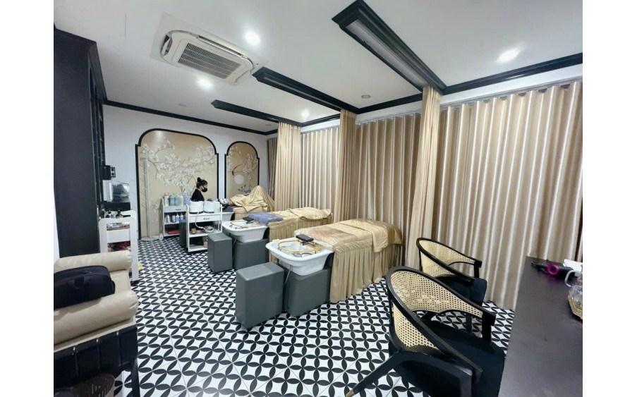 VỊ TRÍ ĐẮC ĐỊA-Phố Nguyễn Hoàng Cách Phố đúng 1 nhà 76m/7Tầng/MT 6.7m 36 Tỷ